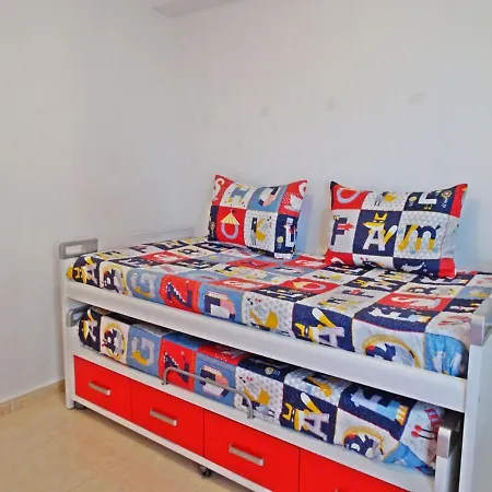 Apartamento Almirante Vista Al Mar - Alquiler Familias
