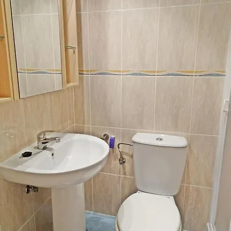 Apartamento Almirante Vista Al Mar - Alquiler Familias