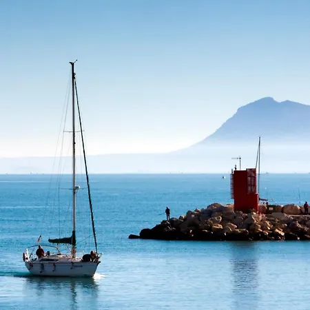 Apartamento Almirante Vista Al Mar - Alquiler Familias *