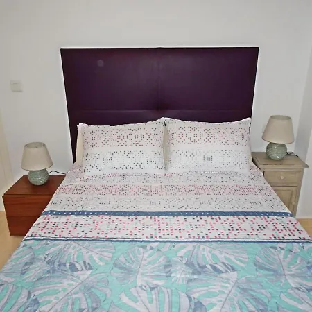 Apartamento Almirante Vista Al Mar - Alquiler Familias